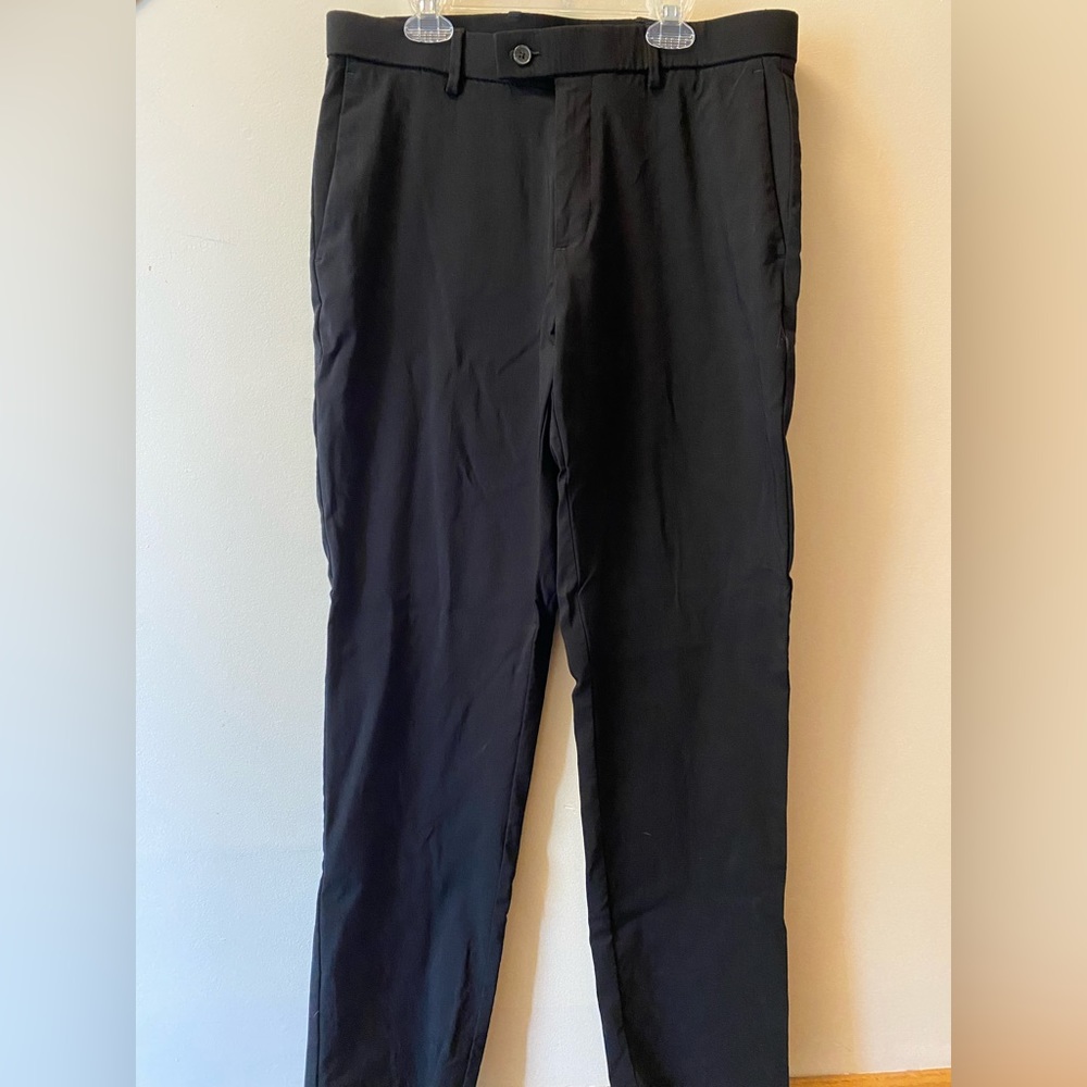 Izod black men’s slim fit dress pants/slacks size 32x32